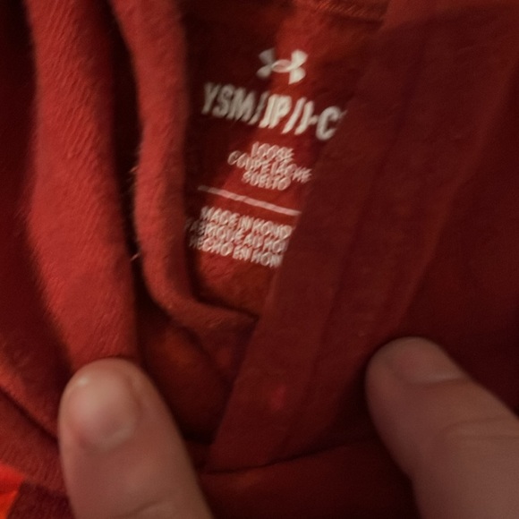 Boys youth small under armour brand hoodie - Picture 2 of 3